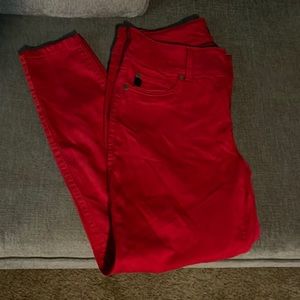 Red jeggings